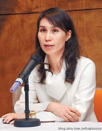 赌王长女去世揭秘4房17子女现状 - 妮子 - 妮 赌王长女去世揭秘4房17子女现状 - 妮子 - 妮