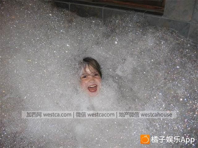 把孩子留在家中 世界就天翻地覆了 - 妮子 - 妮 把孩子留在家中 世界就天翻地覆了 - 妮子 - 妮